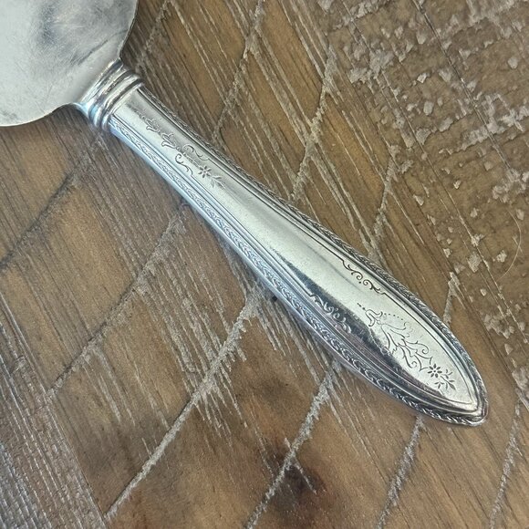 Unmarked Silverplate Pie Cake Server Bright Cut Floral Rope Border Vintage - Picture 5 of 10